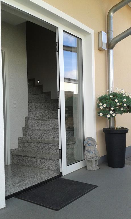 Ferienwohnung Valerie เอทเทนไฮม์ ภายนอก รูปภาพ